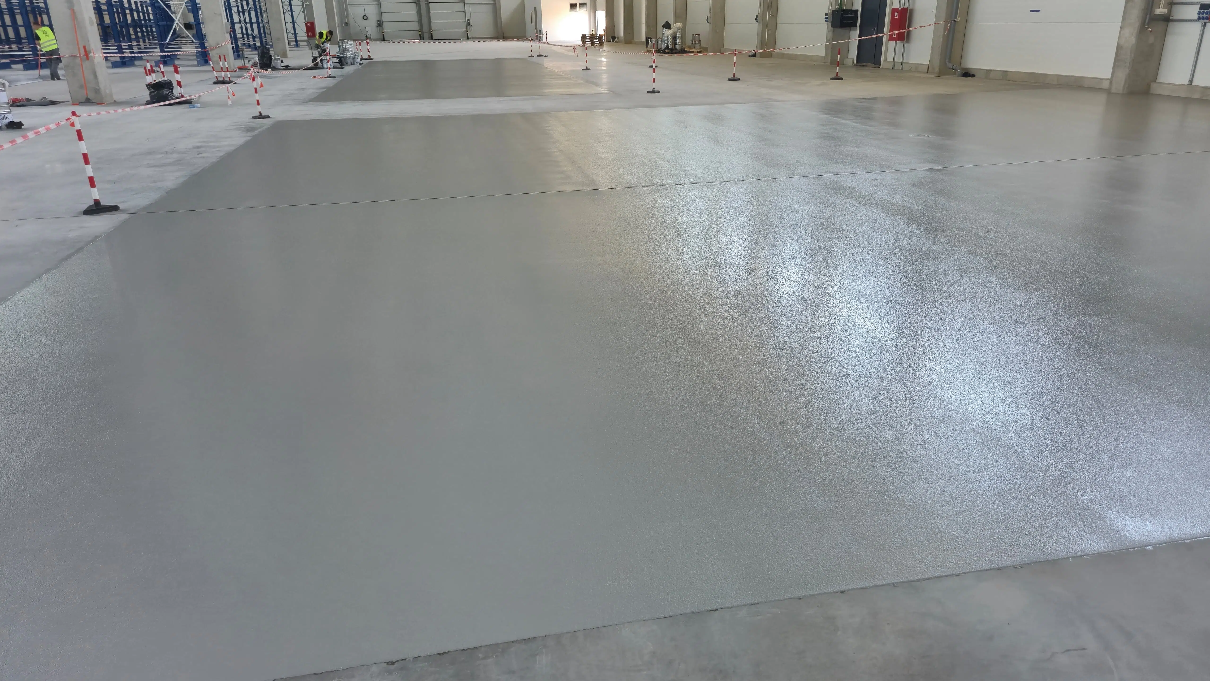 Zazpiezczenie posadzki epoksydowe (1)