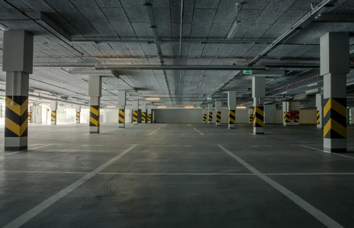 Prawidłowe oznakowanie miejsc parkingowych. Oznakowanie parkingu